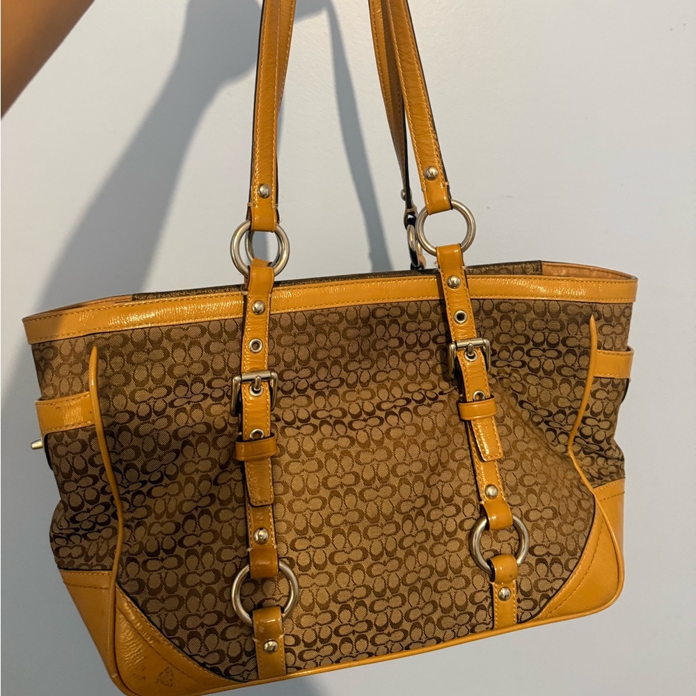 Coach Brown and Tan Tote Bag - Picture 2 of 4